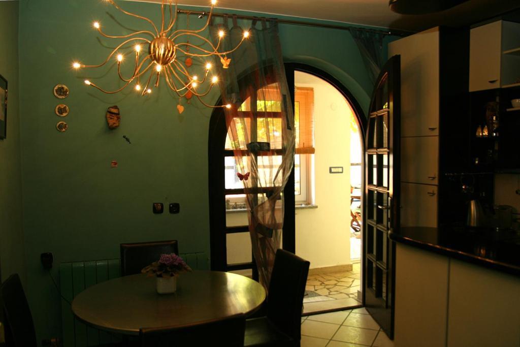 Guest House More Rijeka Quarto foto